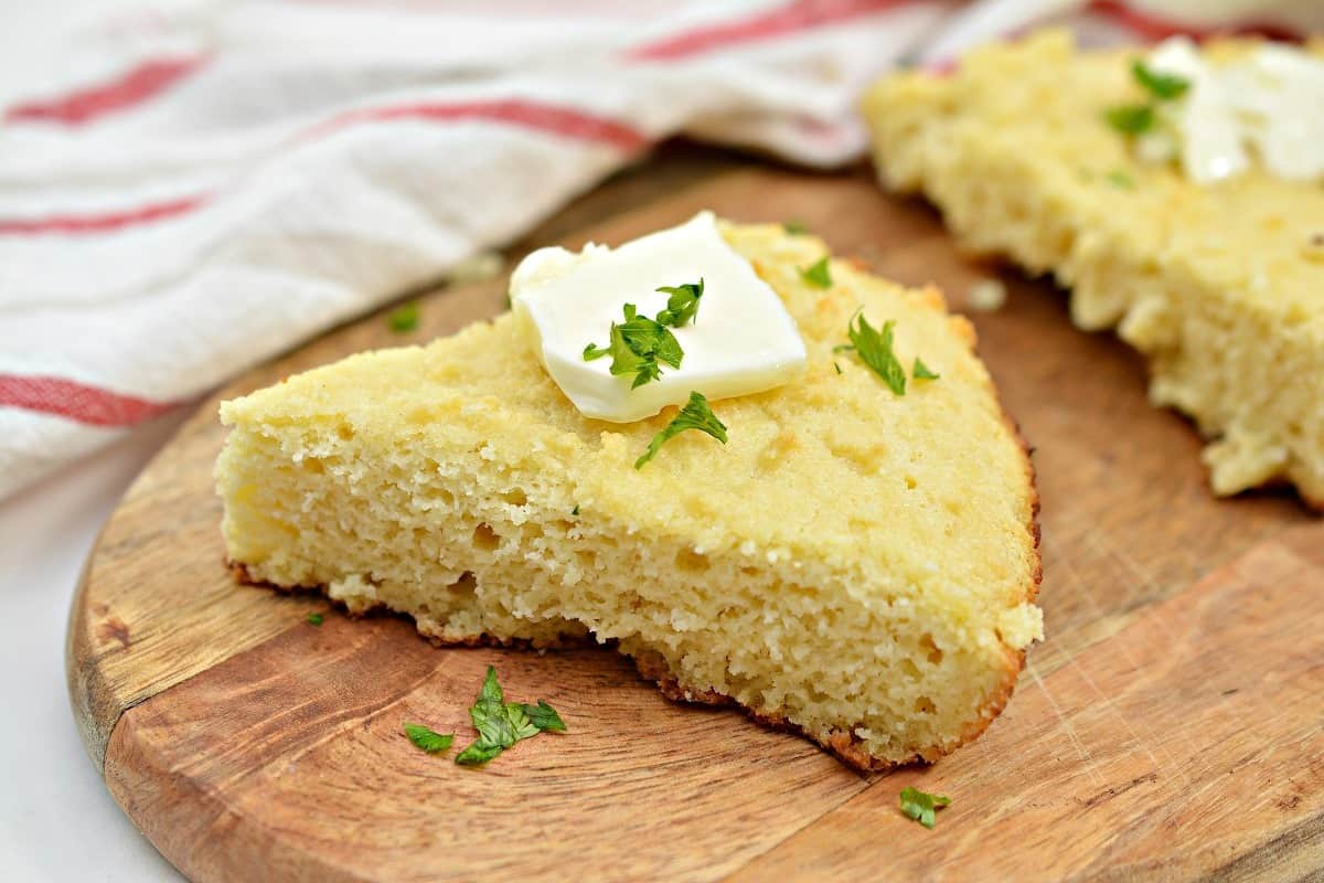 Cornbread on a cutting board.