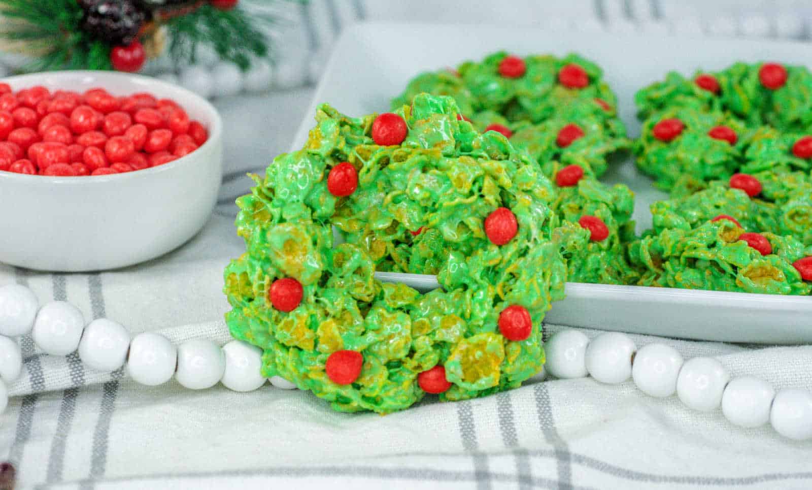 Cornflake wreath cookies.