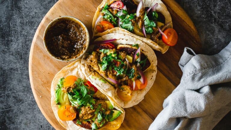 Overhead view of halloumi tacos.